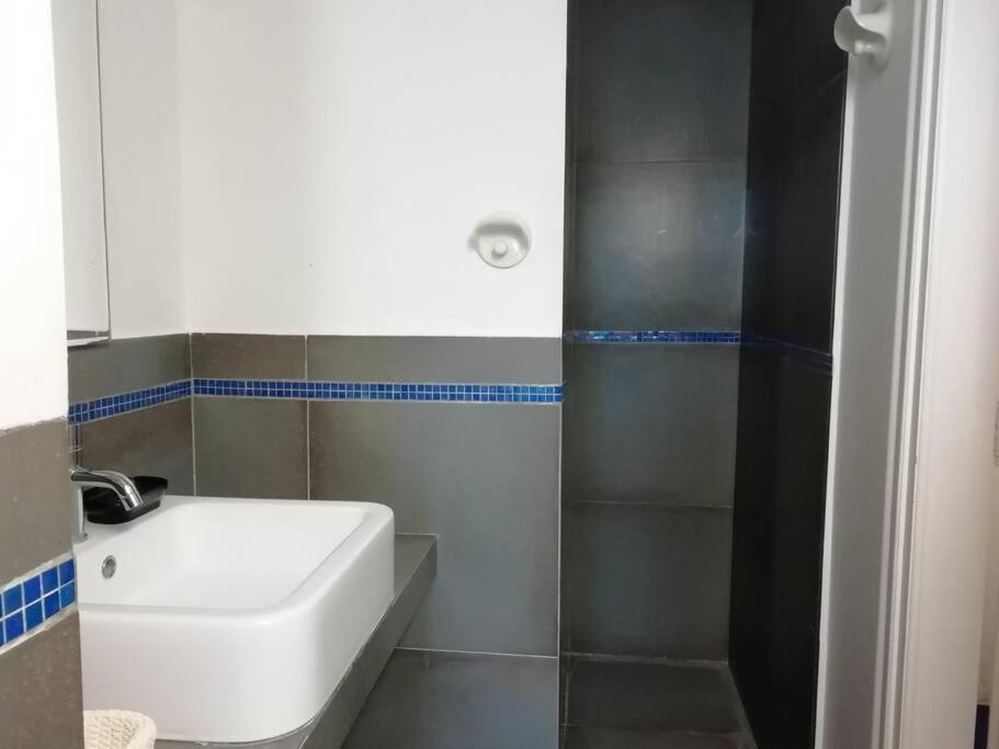 La Casa Di Marta - Ampia Ed Accogliente Mansarda In Piazza Statuto Apartamento Turim Exterior foto