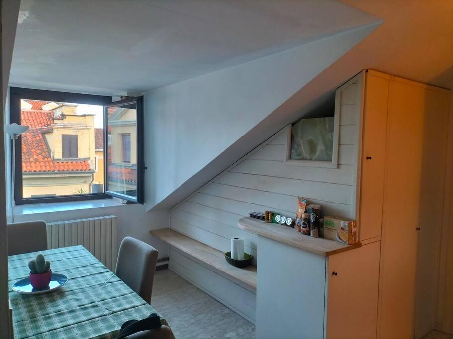 La Casa Di Marta - Ampia Ed Accogliente Mansarda In Piazza Statuto Apartamento Turim Exterior foto